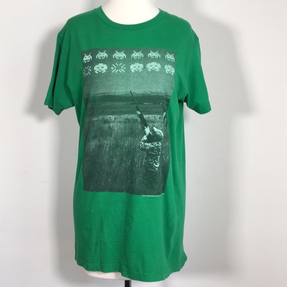 Junk Food M Space Invaders tee 100 cotton - Picture 2 of 7